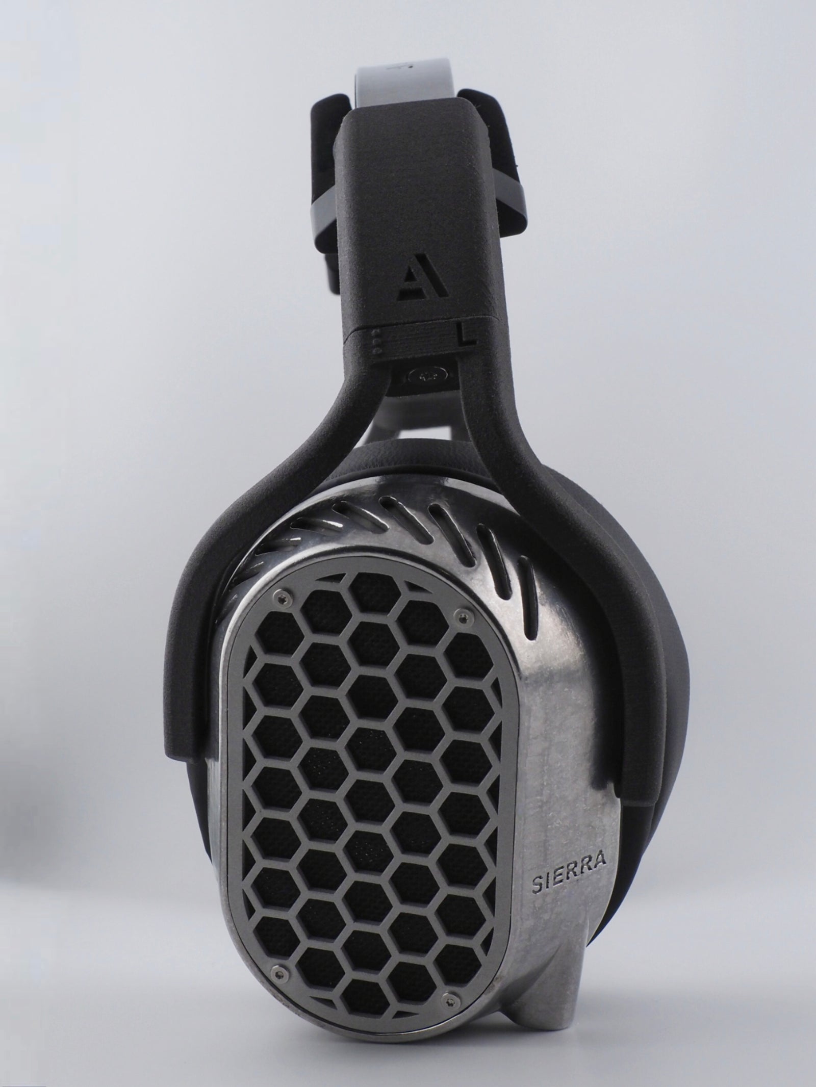 Auribus Acoustics - Sierra Aluminum - The Source AV
