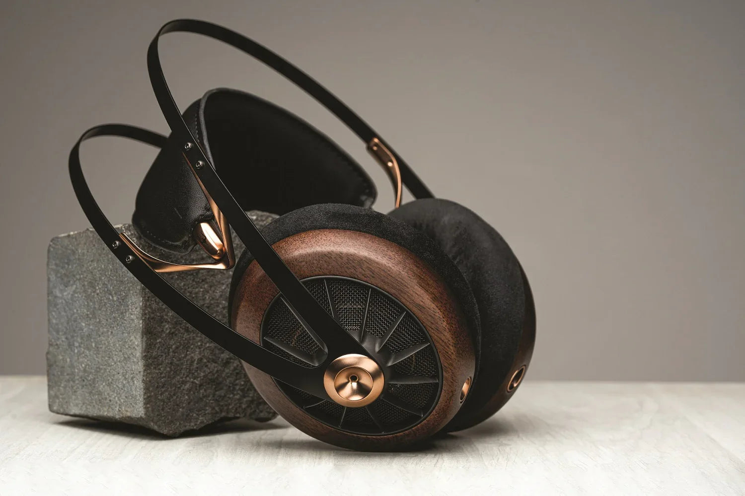 Meze Audio - 109 PRO - The Source AV